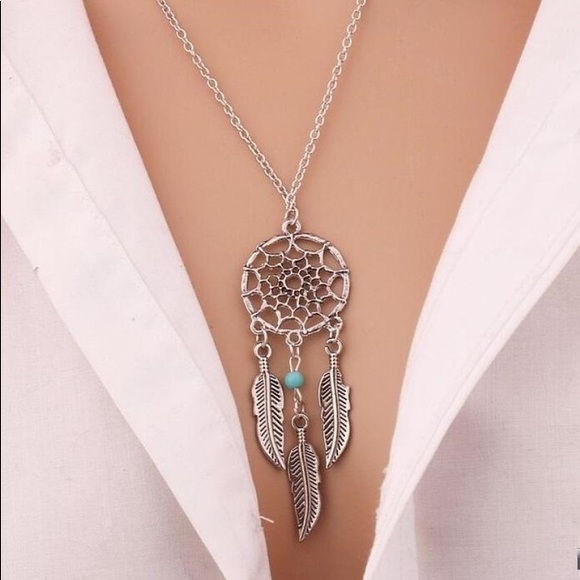 *FREE with $25 Purchase.*Dreamcatcher Necklace - Picture 2 of 2